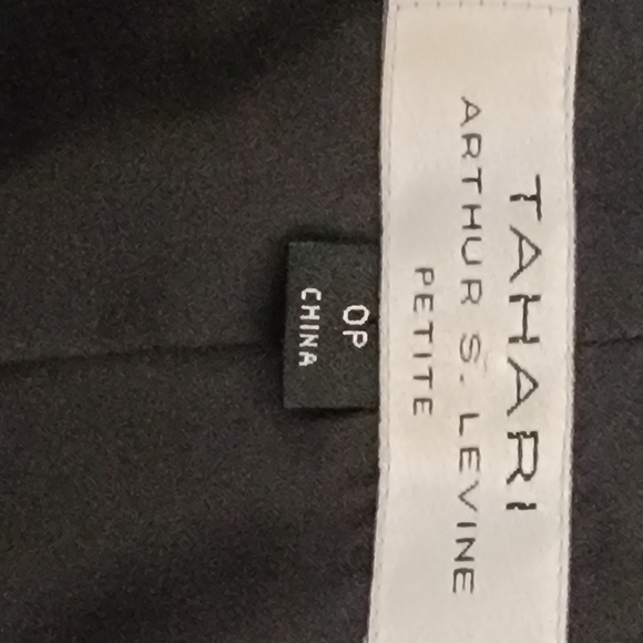 Tahari blazer sz 0p CRB - Picture 4 of 4